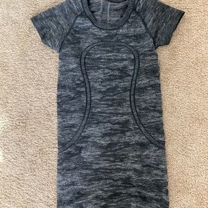 Lululemon short sleeved swiftly tech shirt